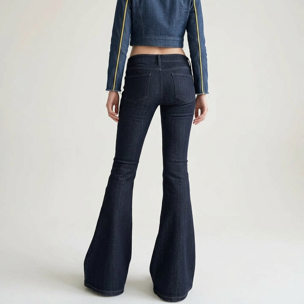 LOW-RISE SLIM FLARED JEANS