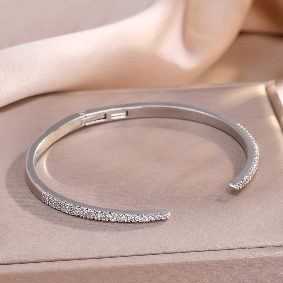 SELENE OPEN BRACELET