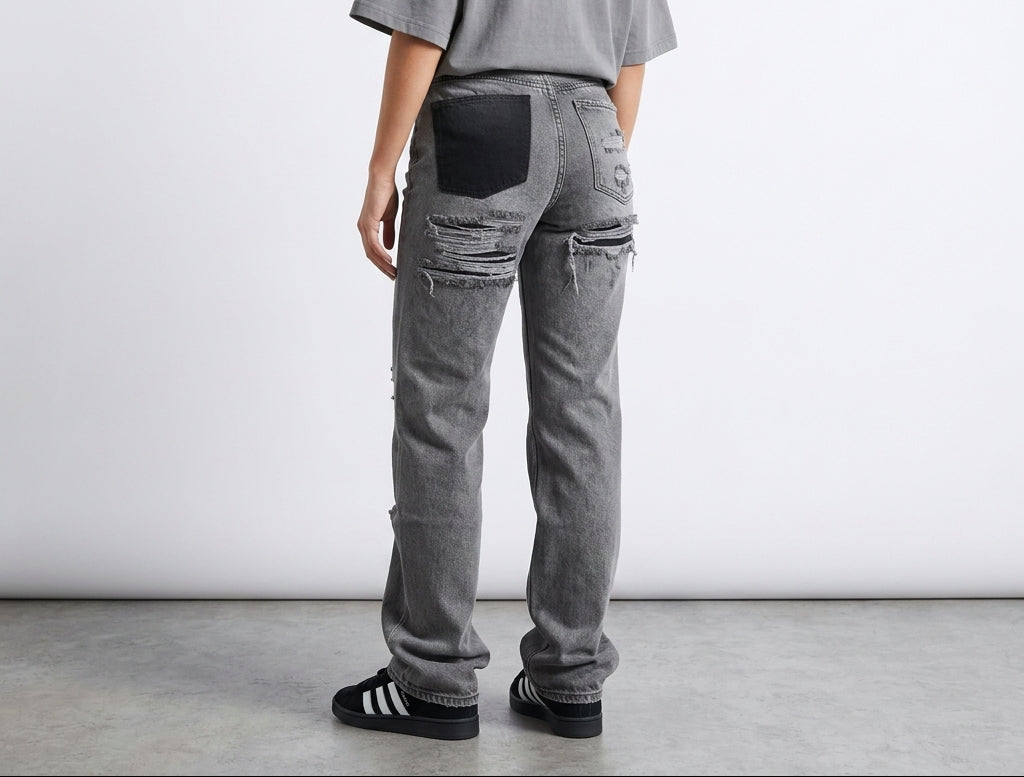 RIPPED STRAIGHT LEG JEANS