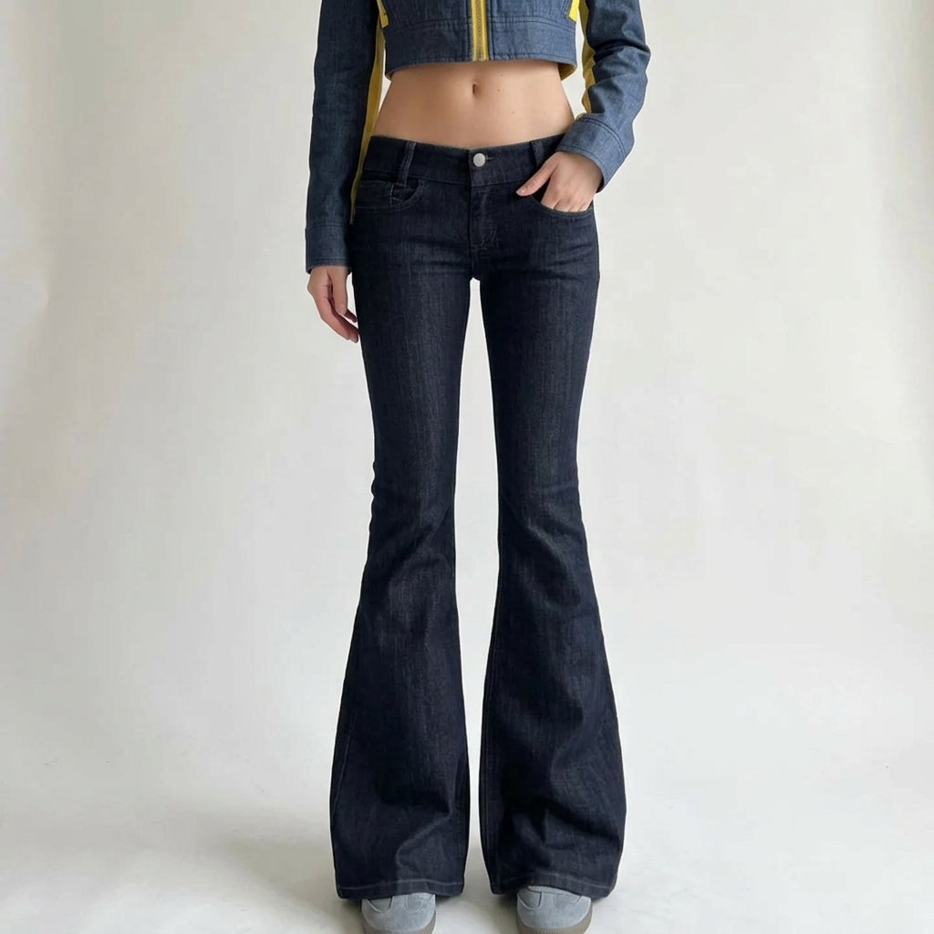 LOW-RISE SLIM FLARED JEANS